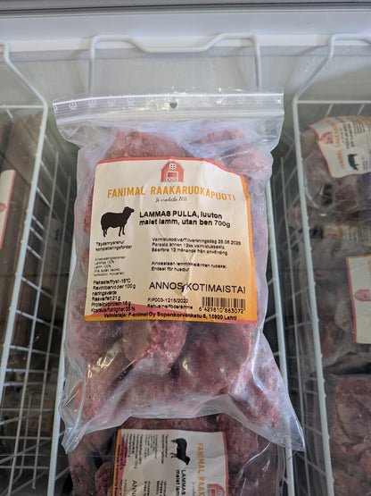 Fanimal Lammas pullat 700g, luuton (E)